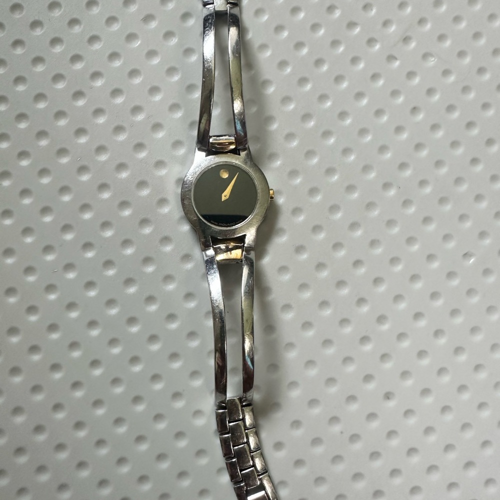 Movado Amorosa 81 E4 1842 Swiss Women’s Museum Watch – Quartz –Two-Tone- working